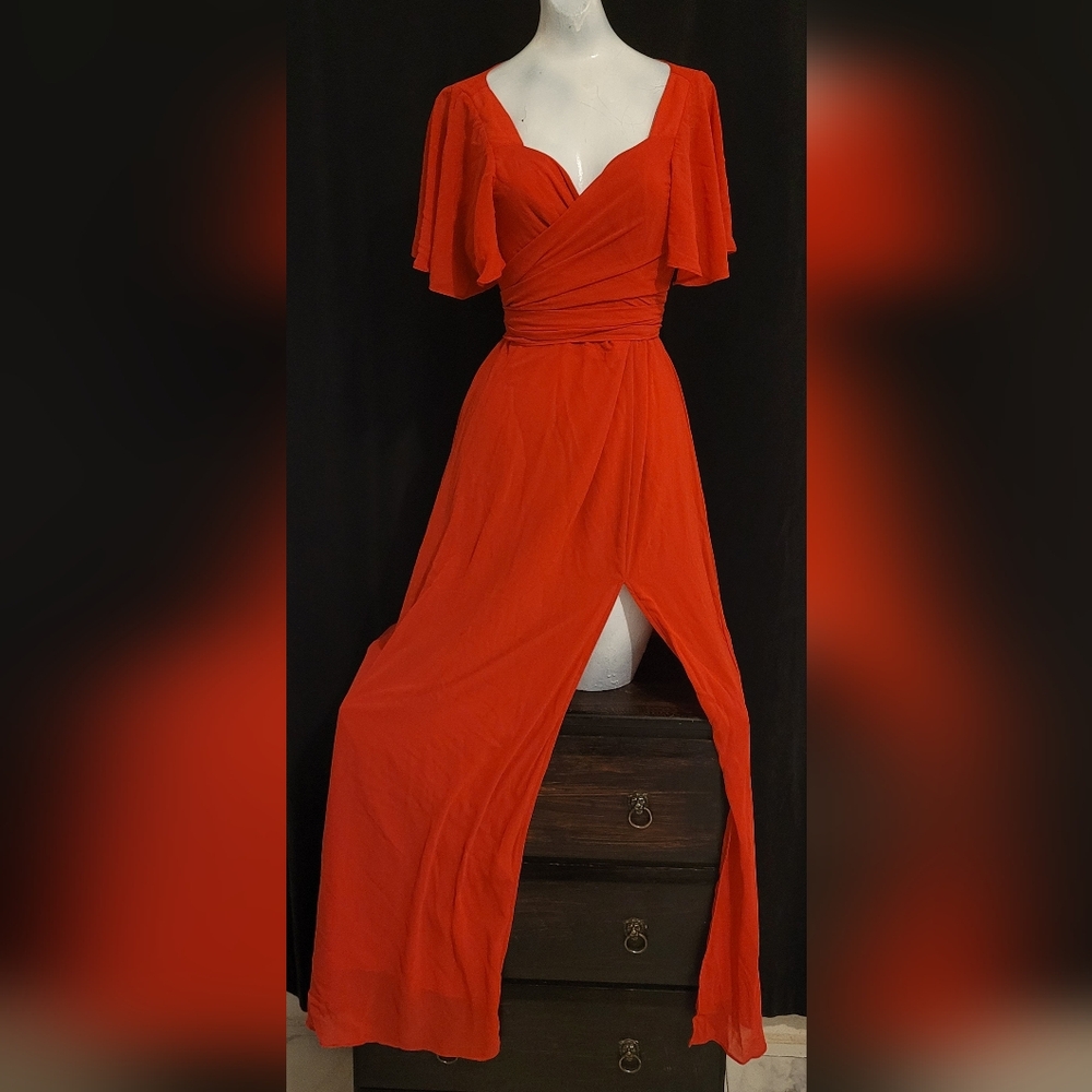 Elegant Red Evening Gown M